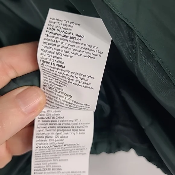 NEW Mountain Warehouse Chill Kids Green Puffer Jacket Sz 9-10 NWT - Picture 10 of 10